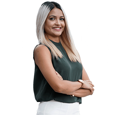 smiling-businesswoman-standing-2